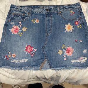 American eagle denim skirt